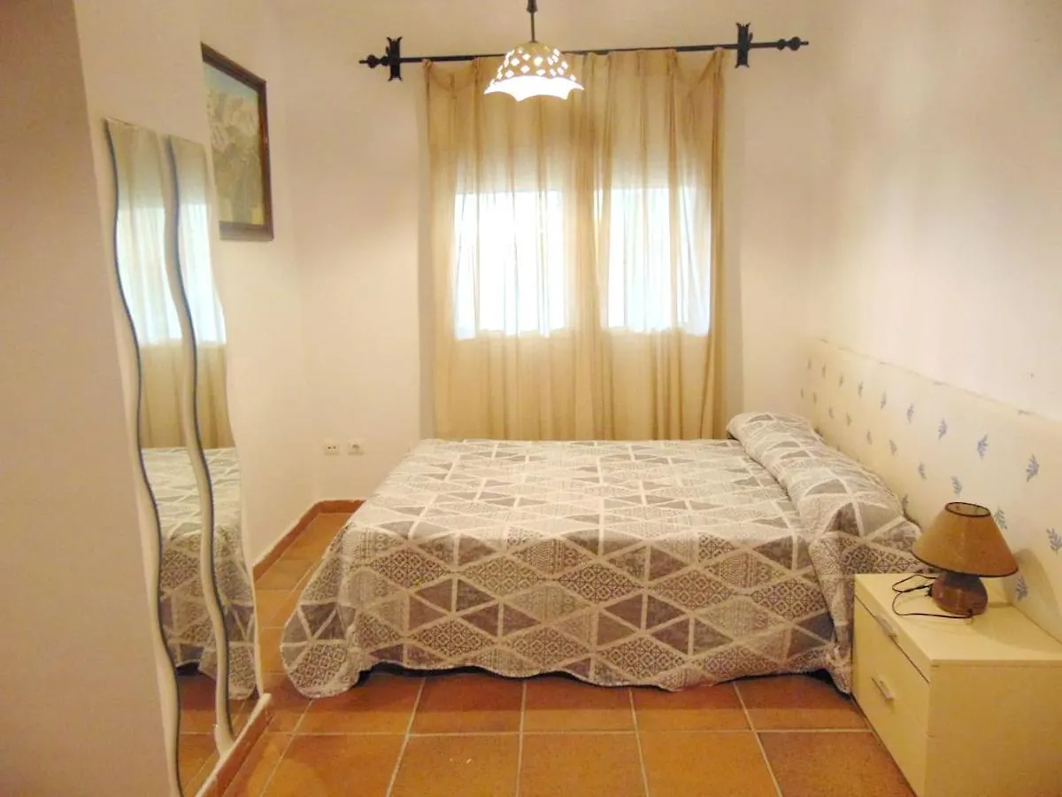 Casa de Férias 4 Bedrooms House With Enclosed Garden And Wifi At Sanlucar La Mayor Sevilha