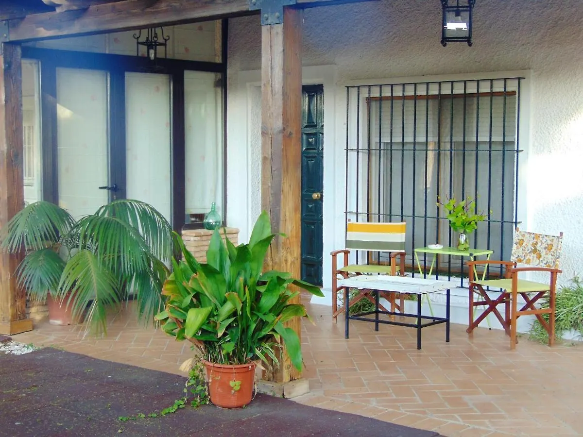 4 Bedrooms House With Enclosed Garden And Wifi At Sanlucar La Mayor Sevilla Semesterbostad